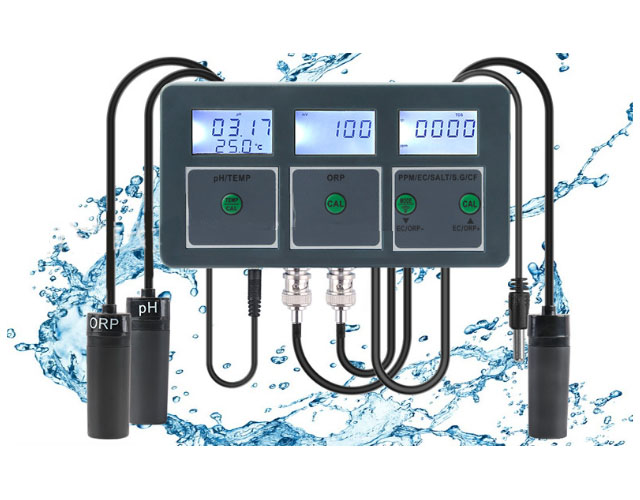 Water quality analyzer with LCD display